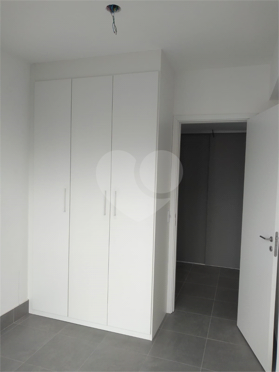 APARTAMENTO 2 DORMITÓRIOS (1 SUÍTE), TERRAÇO E 1 VAGA DE GARAGEM PARA LOCAÇÃO - VILA MADALENA