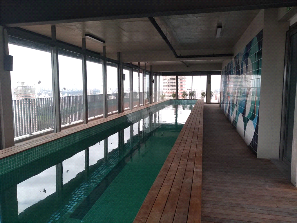 APARTAMENTO 2 DORMITÓRIOS (1 SUÍTE), TERRAÇO E 1 VAGA DE GARAGEM PARA LOCAÇÃO - VILA MADALENA