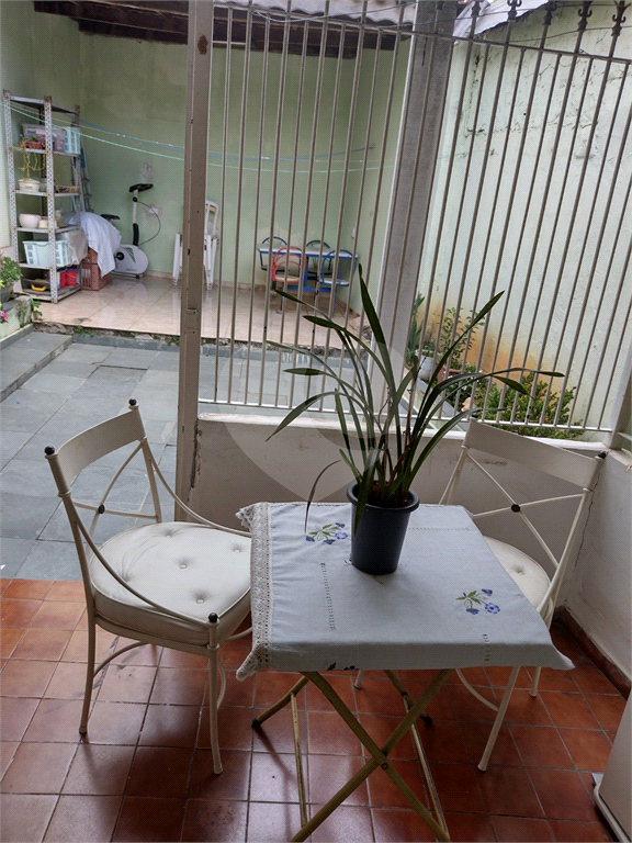 Casa térrea 2 quartos 1 vaga - Jardim São João. 