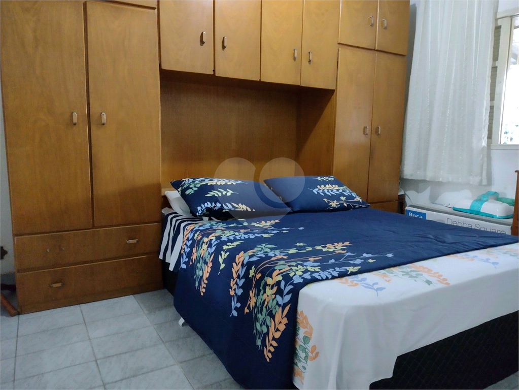 Casa térrea 2 quartos 1 vaga - Jardim São João. 