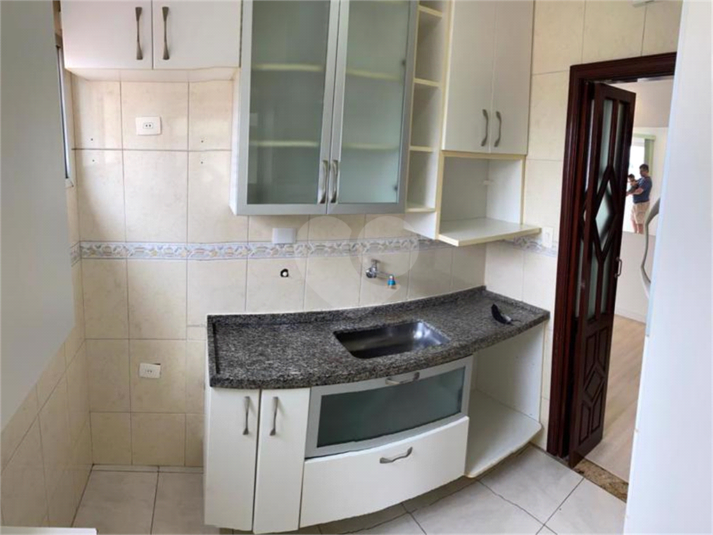 APARTAMENTO em VILA PRUDENTE