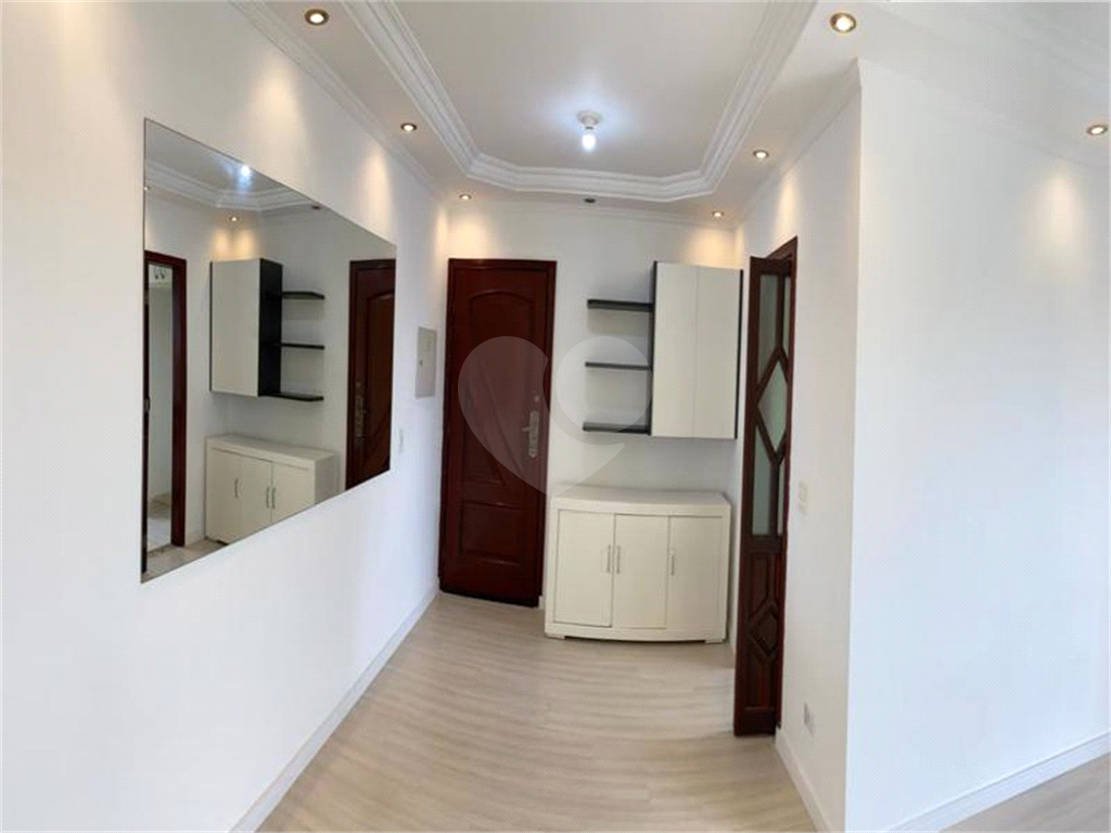 APARTAMENTO em VILA PRUDENTE