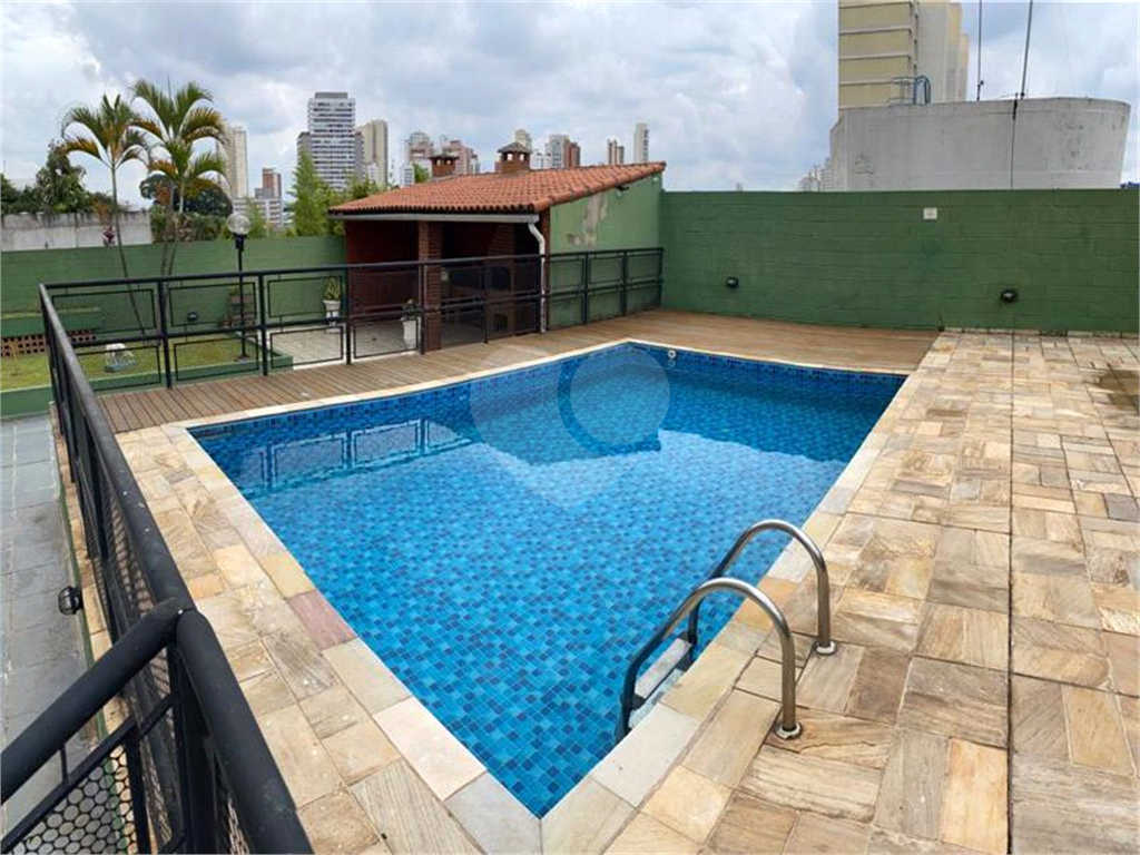 APARTAMENTO em VILA PRUDENTE