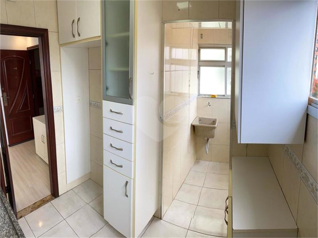 APARTAMENTO em VILA PRUDENTE