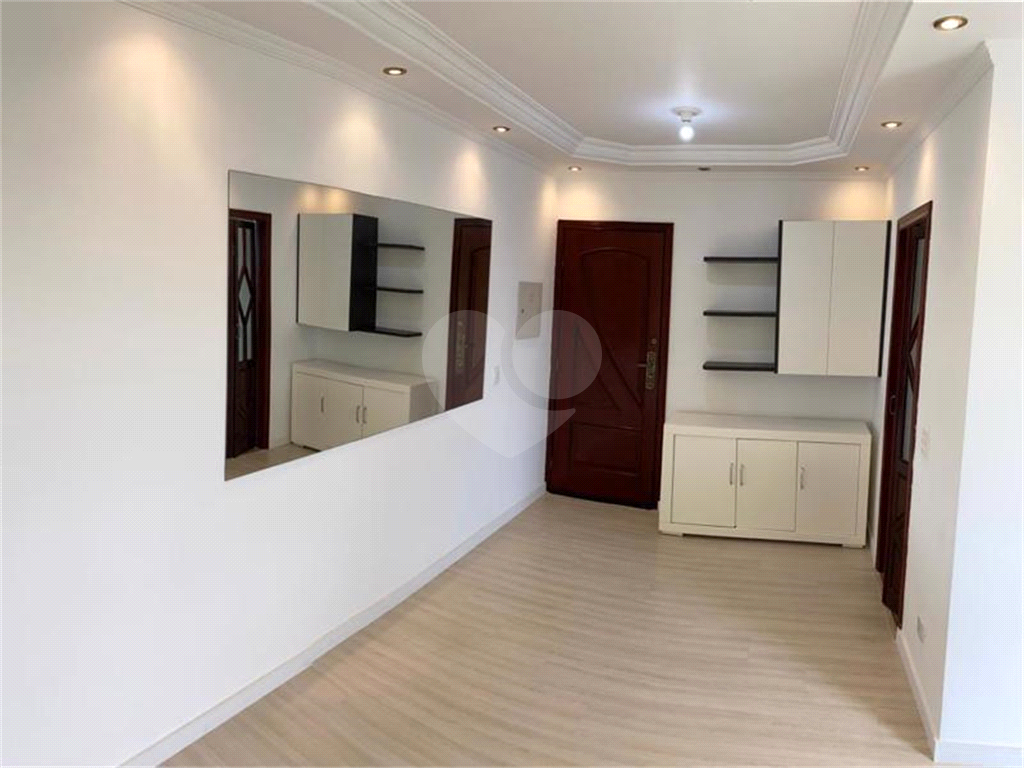 APARTAMENTO em VILA PRUDENTE