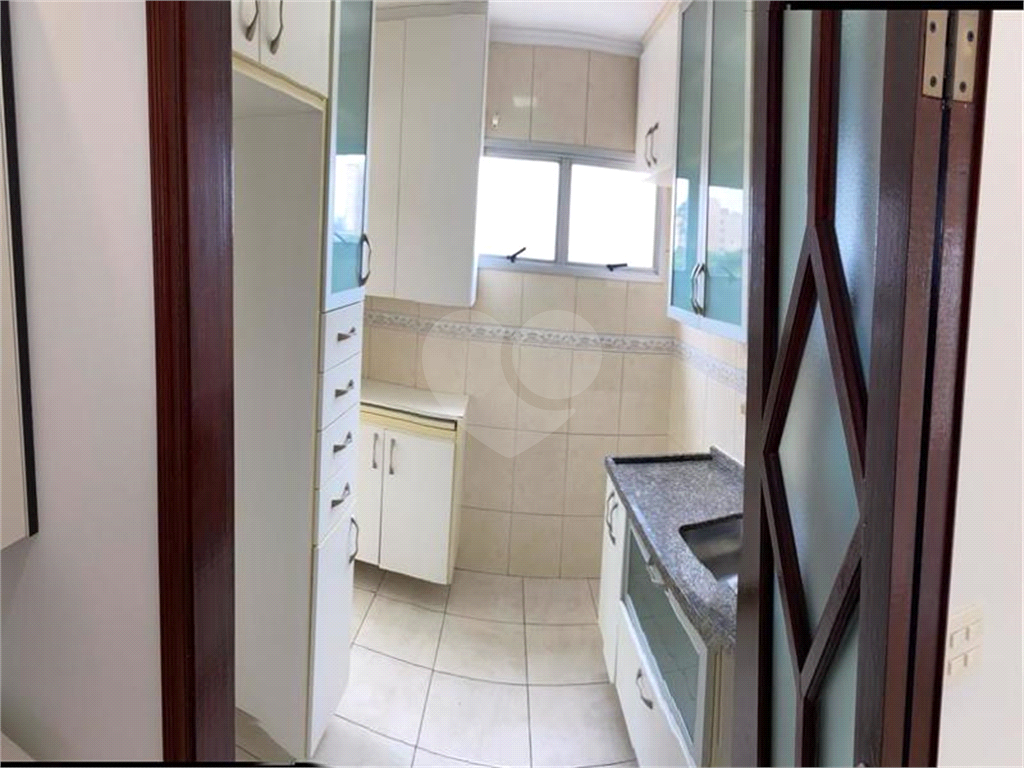 APARTAMENTO em VILA PRUDENTE