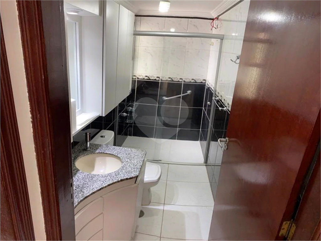 APARTAMENTO em VILA PRUDENTE