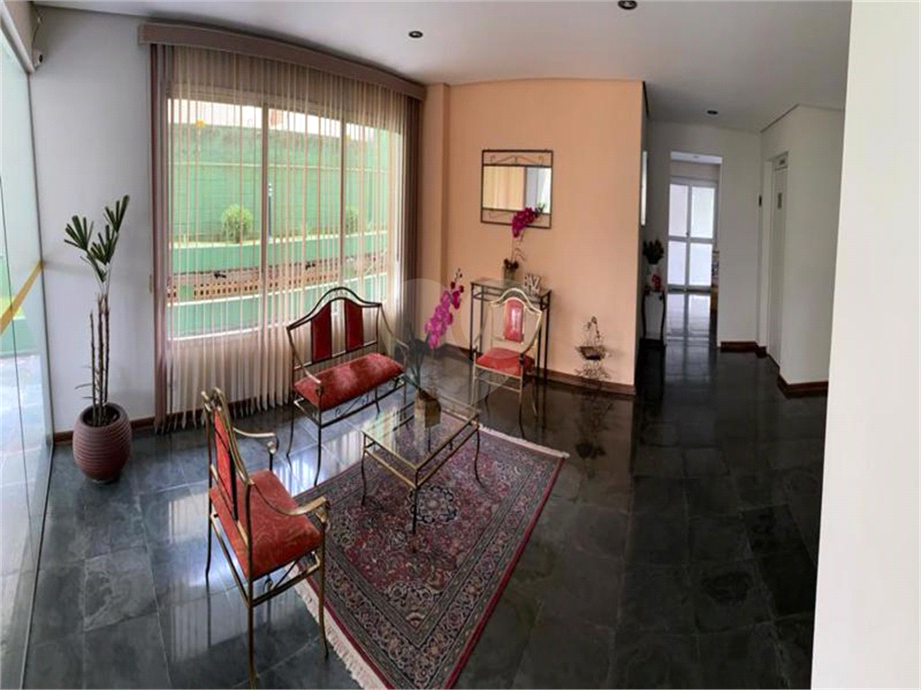 APARTAMENTO em VILA PRUDENTE