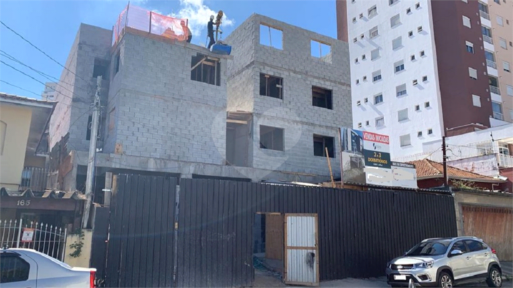 Apartamento com 02 dormitórios, 01 banheiro - Saúde / Vila Gumetcindo