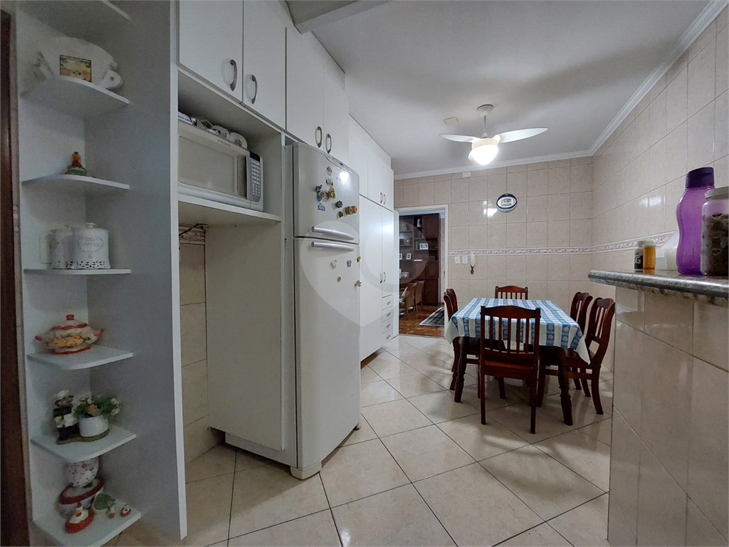 Sobrado à venda e aluguel com 3 quartos, 286m² - Foto 31