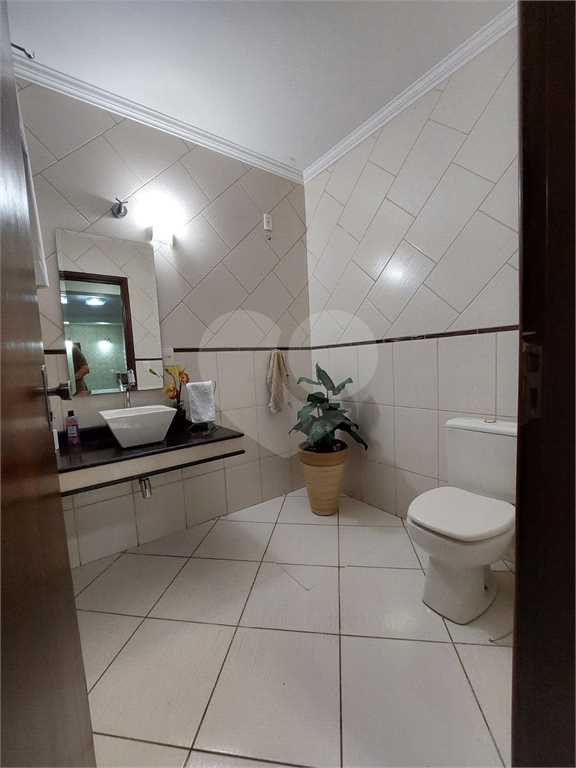 Sobrado à venda e aluguel com 3 quartos, 286m² - Foto 37