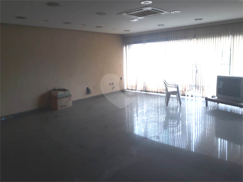 Sobrado comercial à venda na Paes de Barros