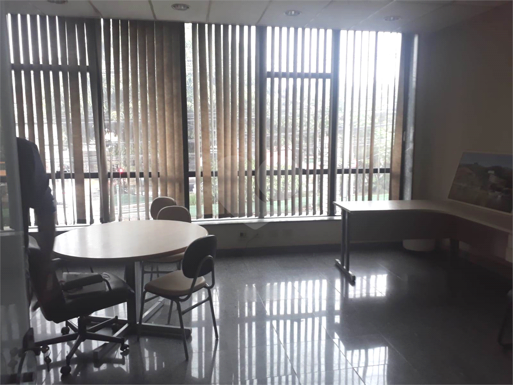 Sobrado comercial à venda na Paes de Barros