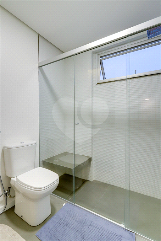 Apartamento com 135m² com 3 quartos e 3 vagas com piscina Sumaré Perdizes