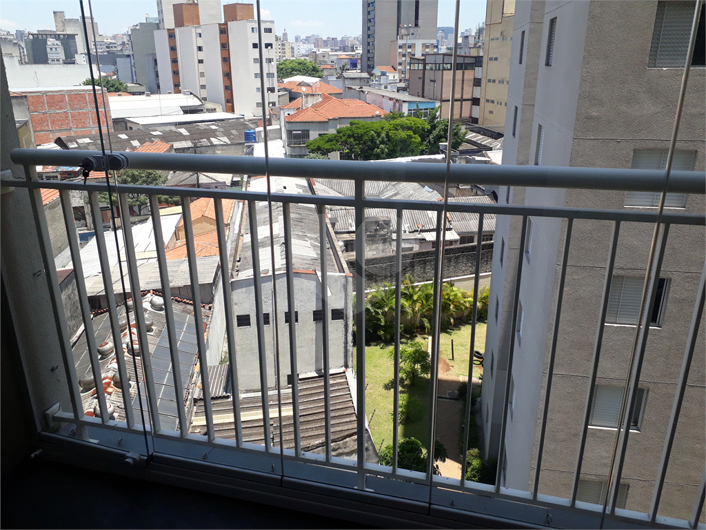 Ótimo apartamento Na rua Newton Prado no Bom Retiro