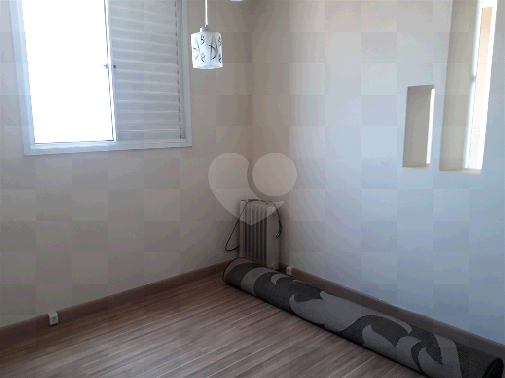Ótimo apartamento Na rua Newton Prado no Bom Retiro