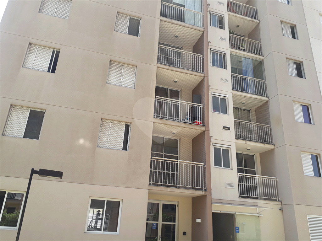 Ótimo apartamento Na rua Newton Prado no Bom Retiro