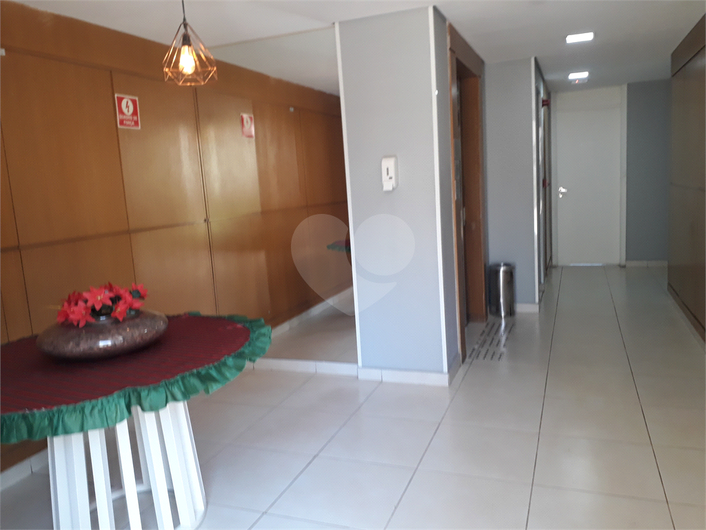 Ótimo apartamento Na rua Newton Prado no Bom Retiro