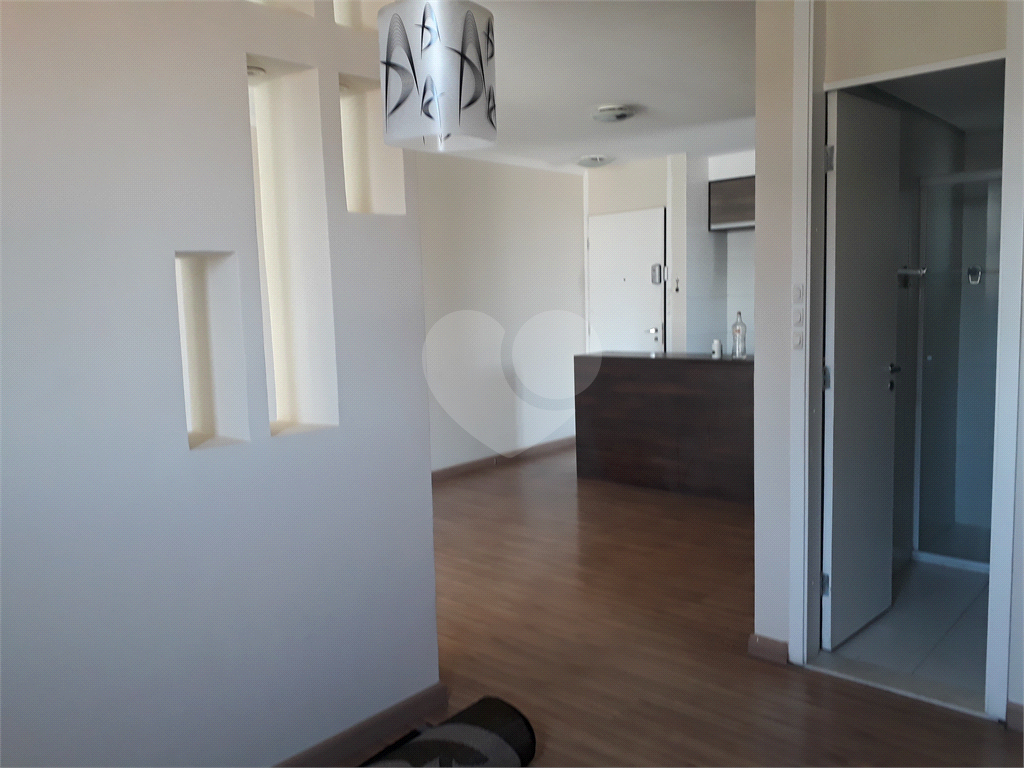 Ótimo apartamento Na rua Newton Prado no Bom Retiro