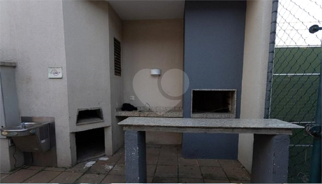 Ótimo apartamento Na rua Newton Prado no Bom Retiro