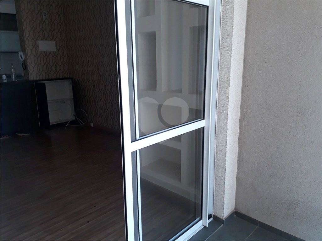 Ótimo apartamento Na rua Newton Prado no Bom Retiro