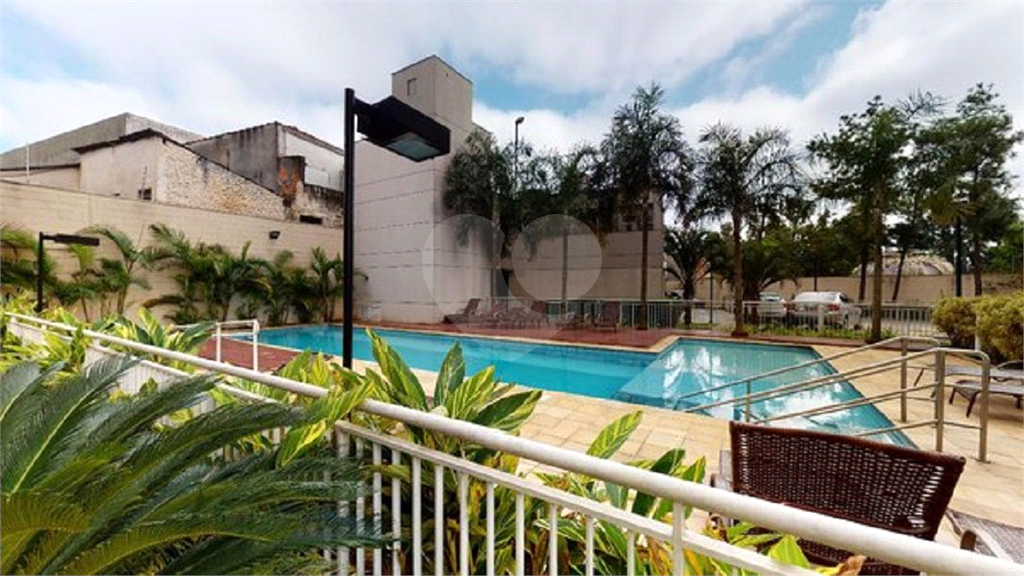 Ótimo apartamento Na rua Newton Prado no Bom Retiro