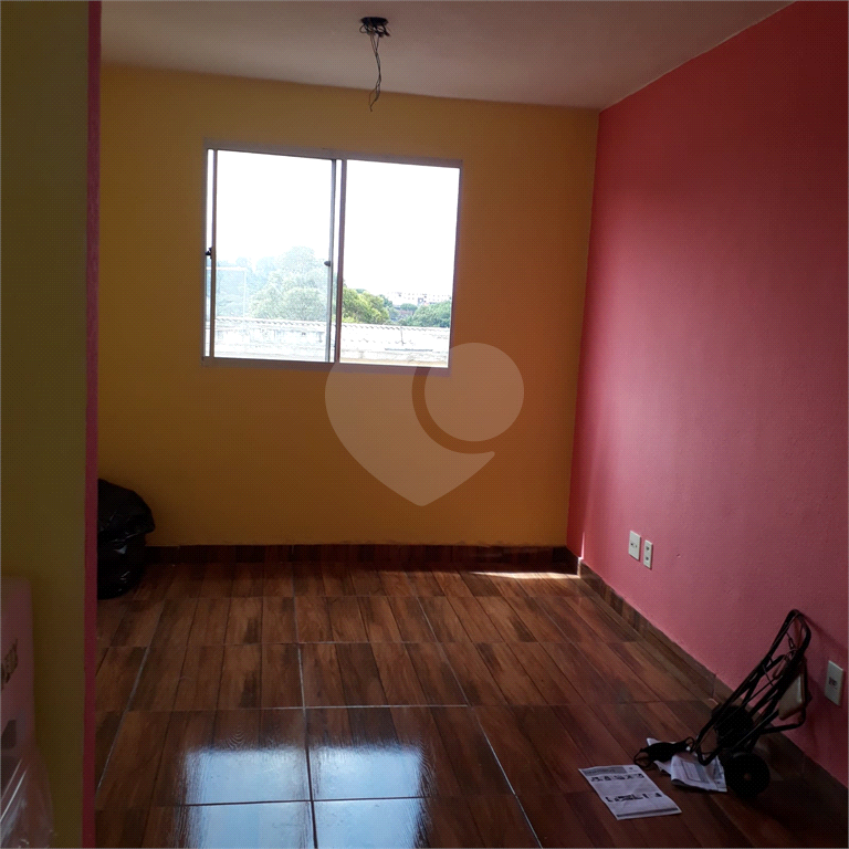 APARTAMENTO em ITAQUERA