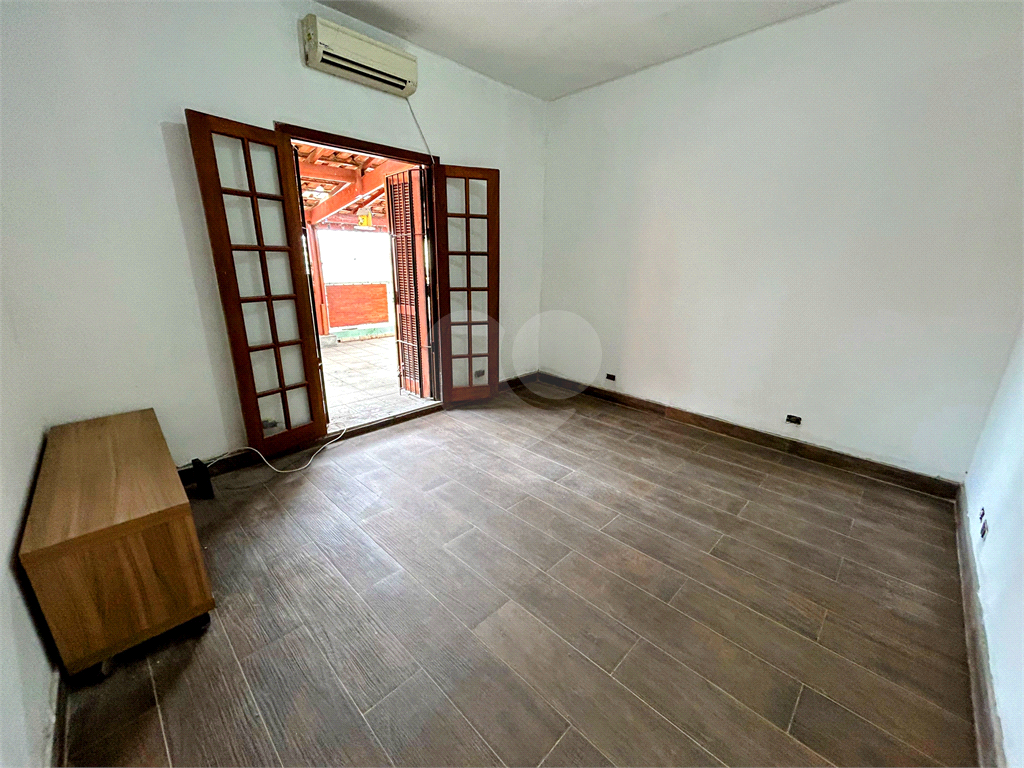 Sobrado à venda e aluguel com 2 quartos, 150m² - Foto 11