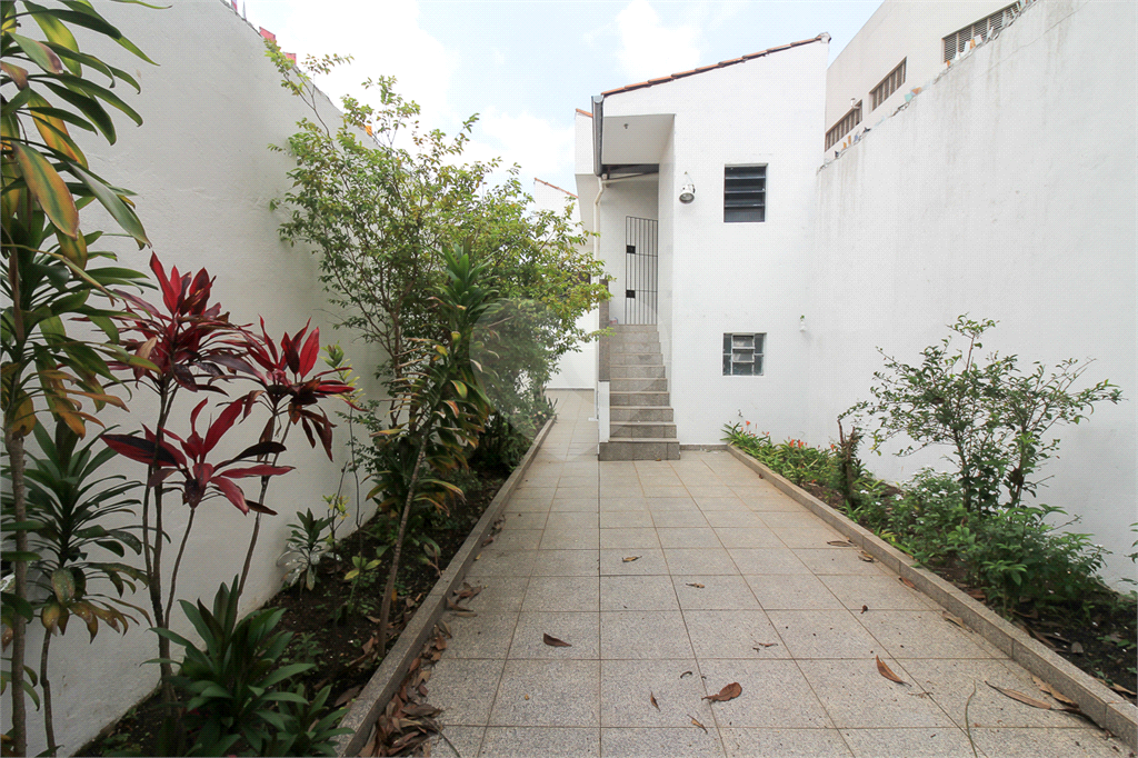Casa térrea na Vila Isolina Mazzei, perto da Av Conceição