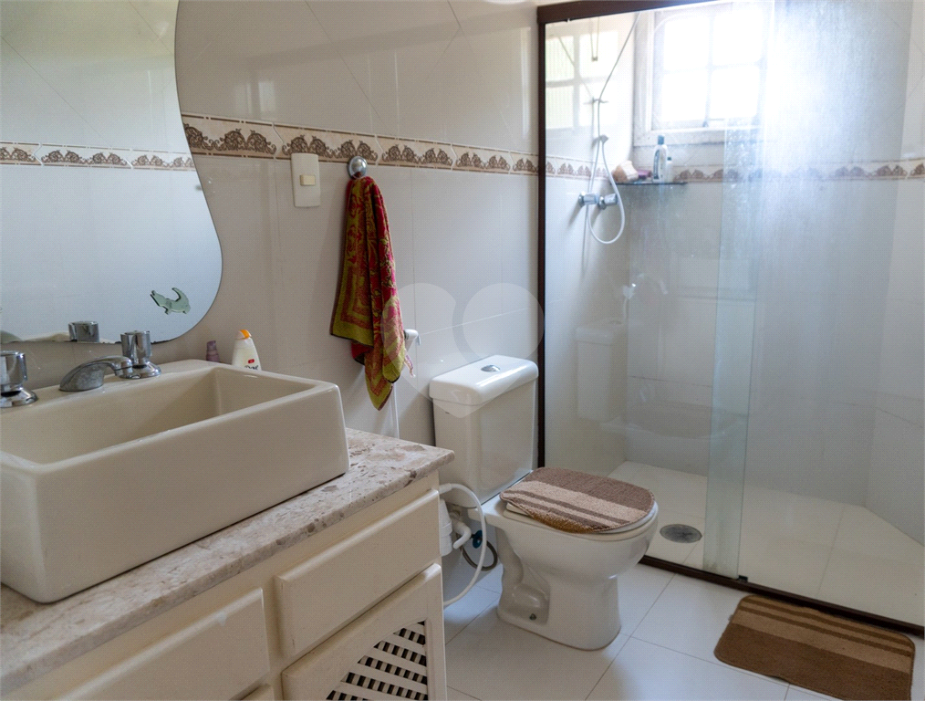 Excelente Casa em Condomínio Fechado ao lado de São Paulo!
