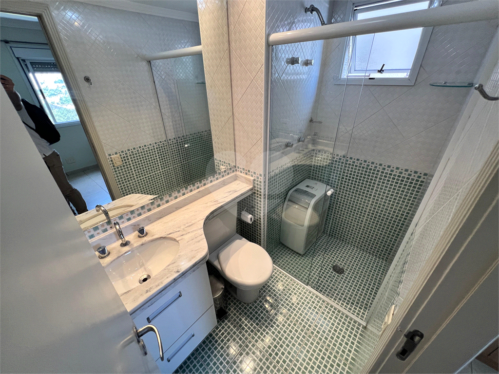 Apartamento Reformado e Mobiliado com 136m2