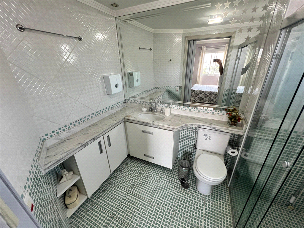Apartamento Reformado e Mobiliado com 136m2