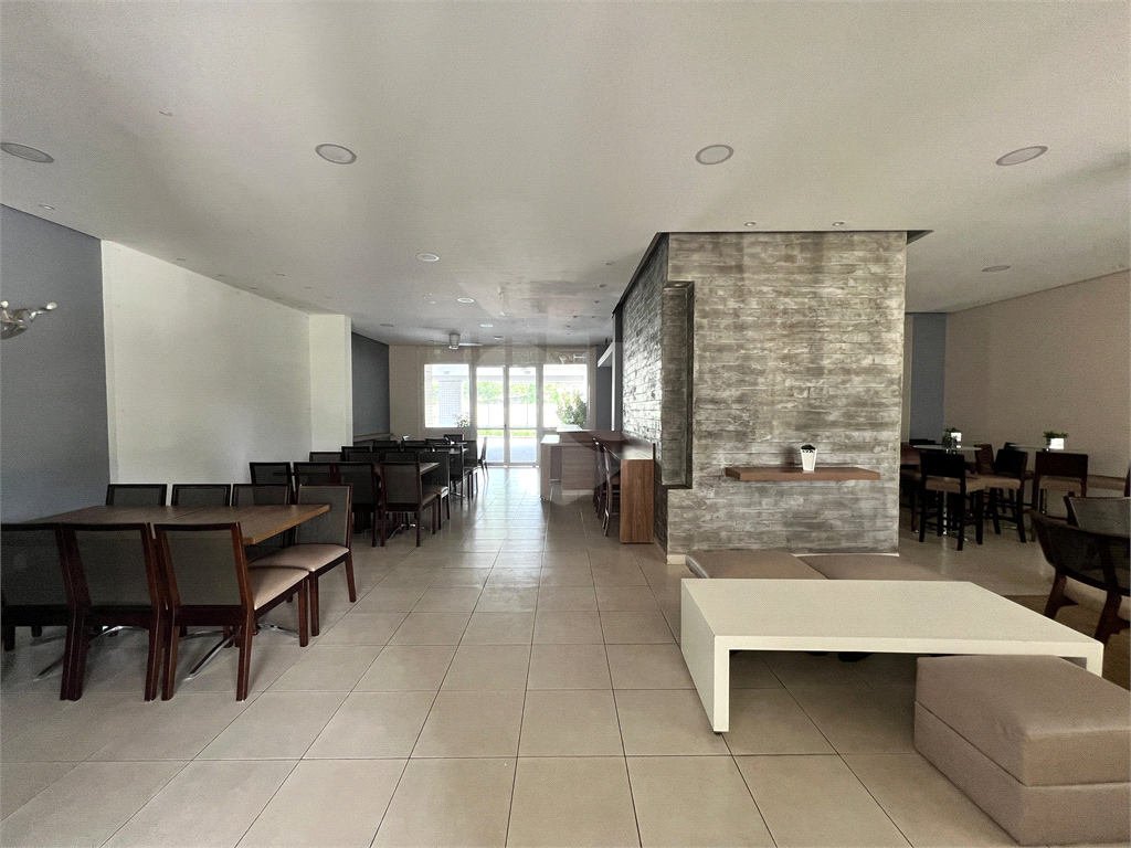 Apartamento Reformado e Mobiliado com 136m2