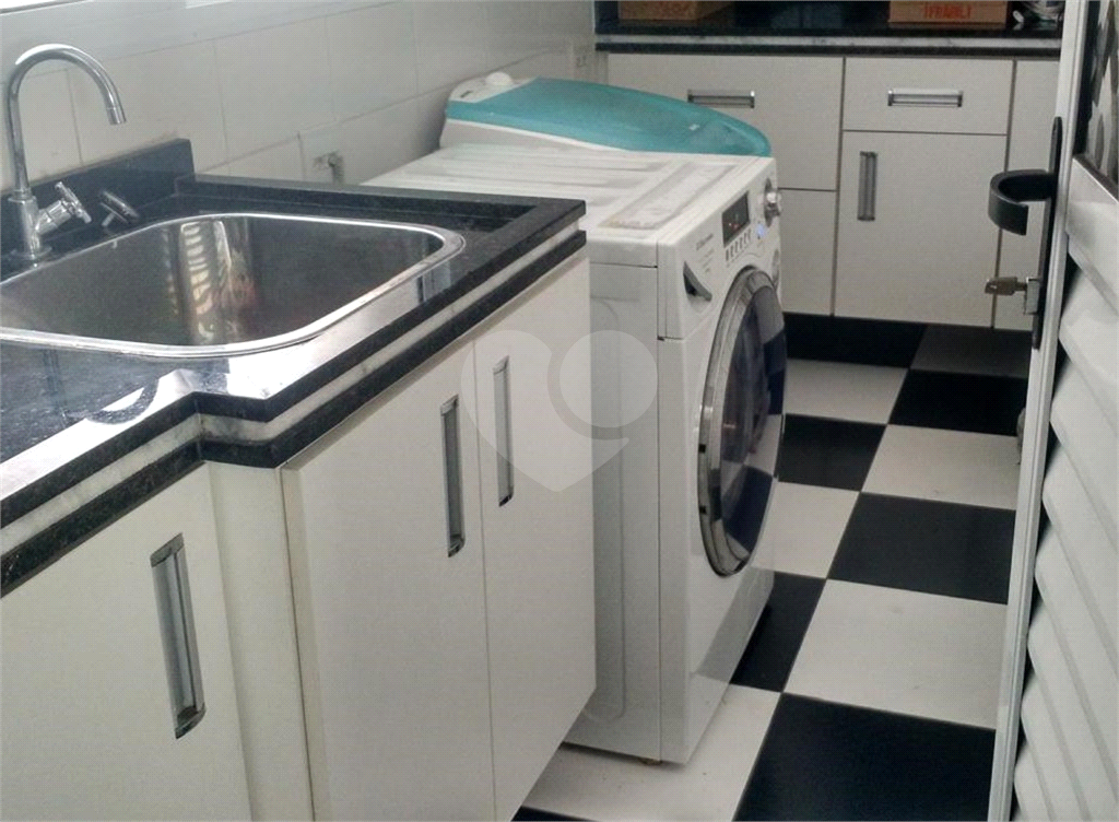 Apartamento Reformado e Mobiliado com 136m2