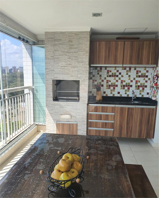 Apartamento Reformado e Mobiliado com 136m2