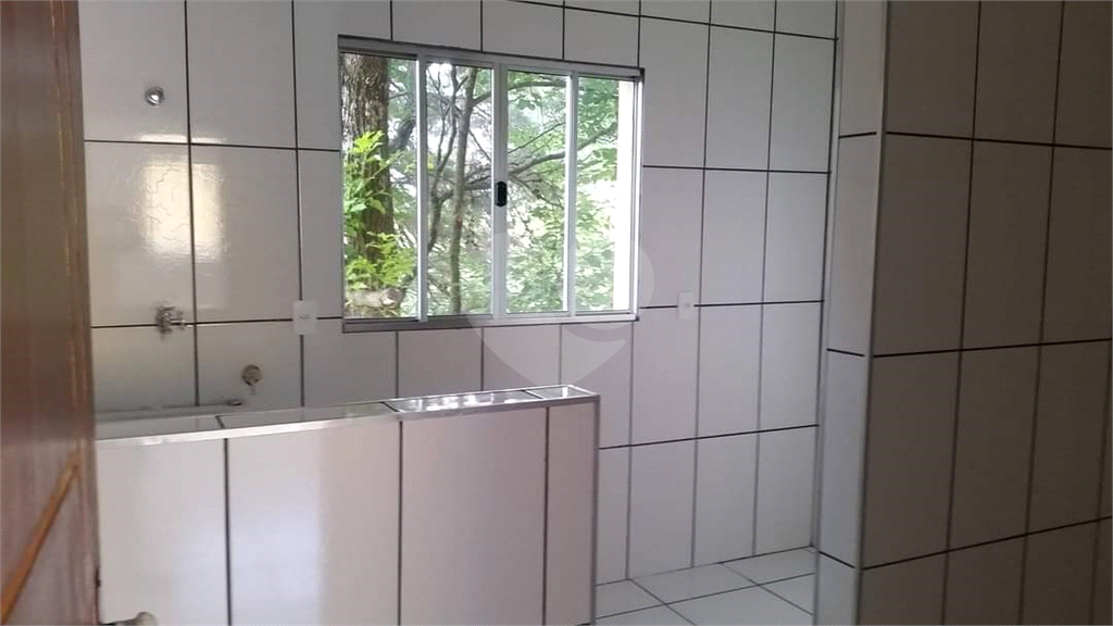 Condomínio com renda de 9 mil reais.