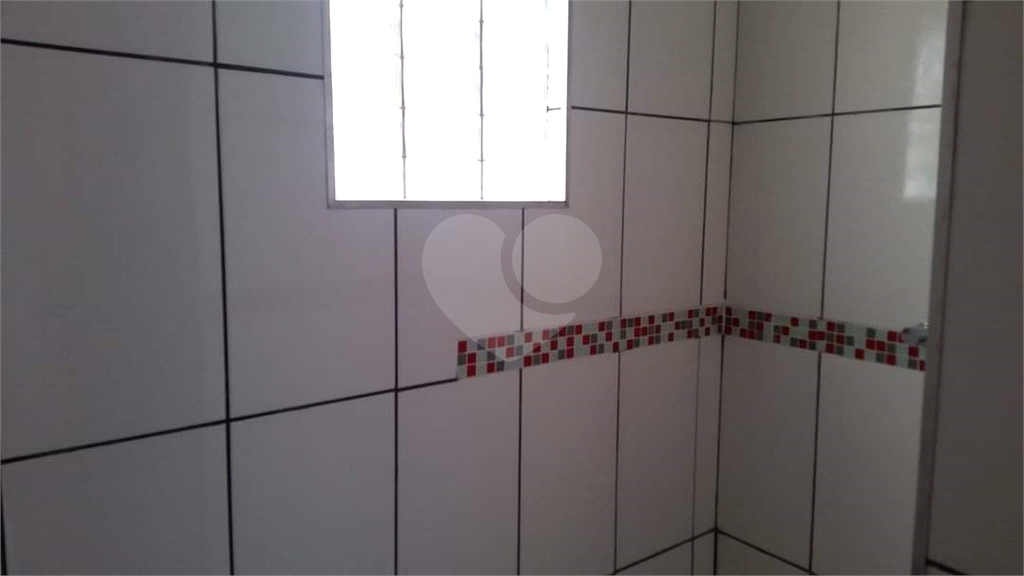 Condomínio com renda de 9 mil reais.