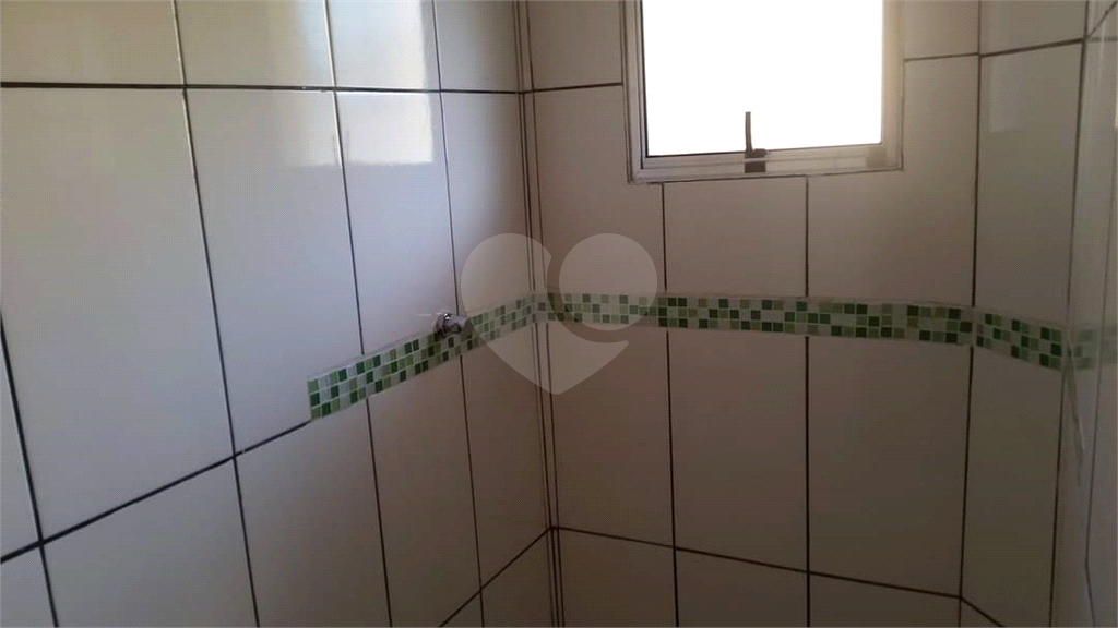 Condomínio com renda de 9 mil reais.