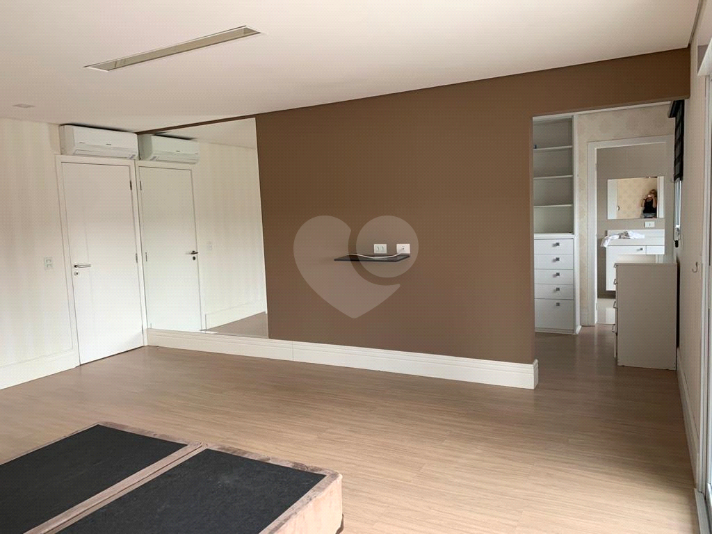 Casa em Alphaville, Residencial 9