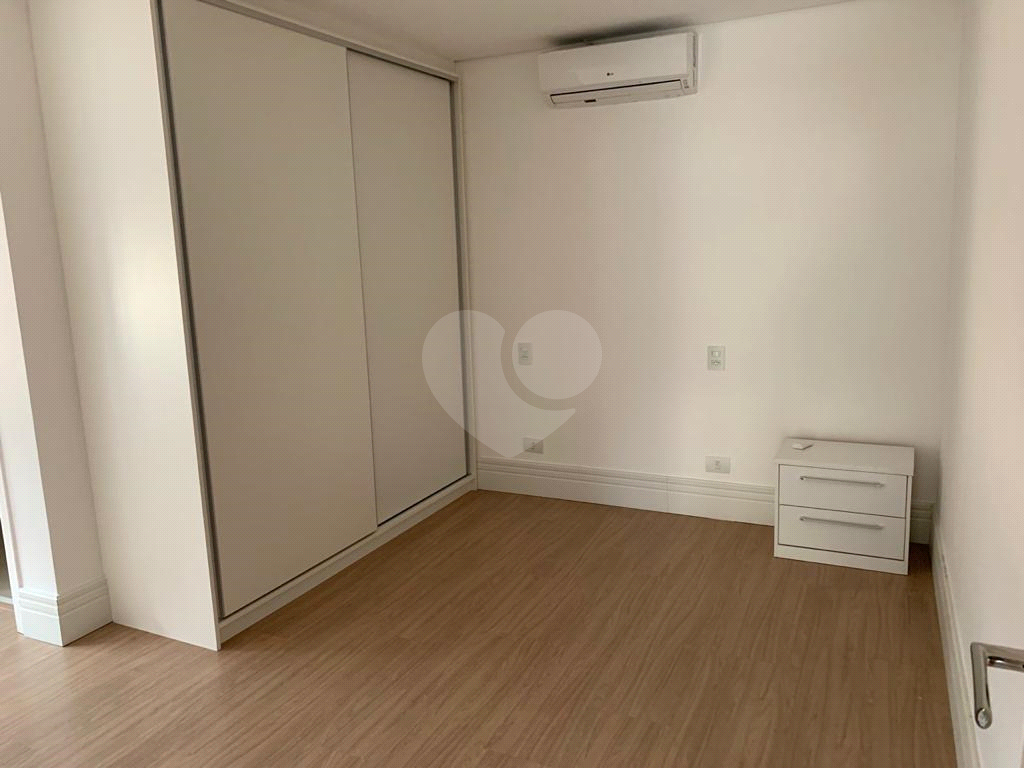 Casa em Alphaville, Residencial 9