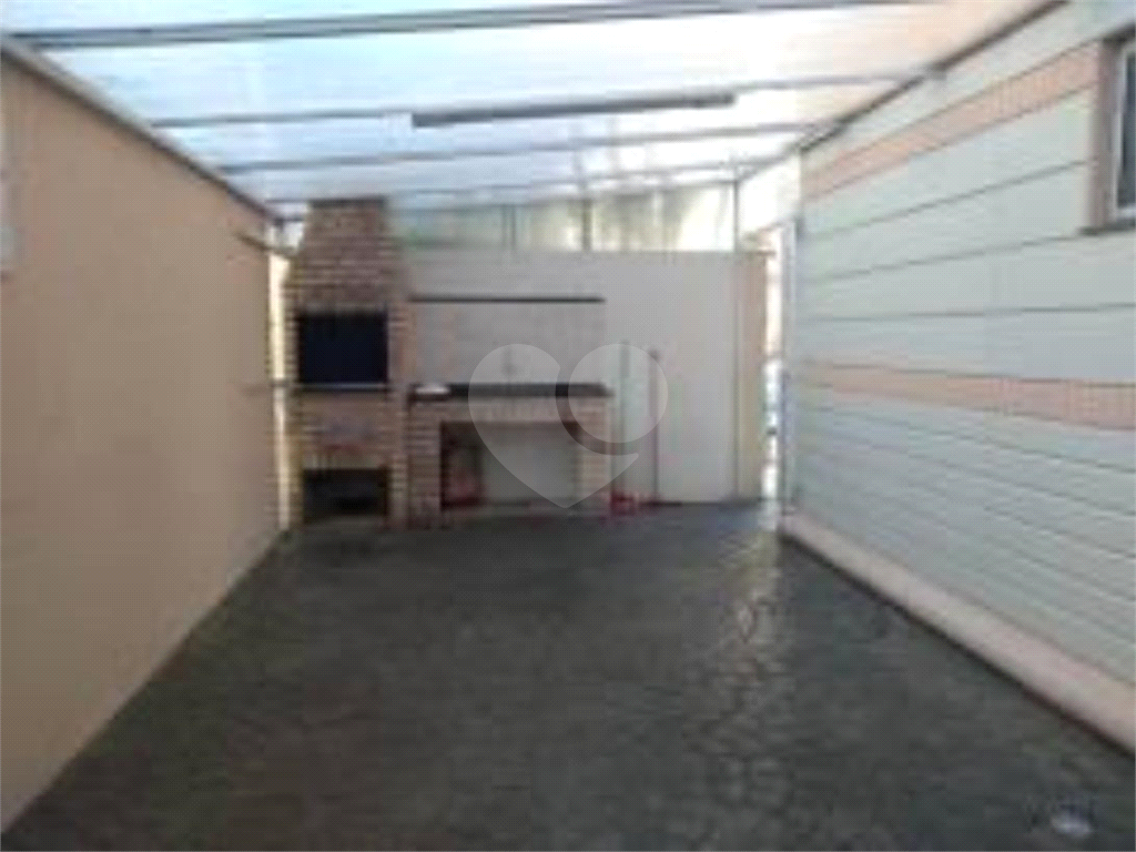 APARTAMENTO em PARQUE BRISTOL