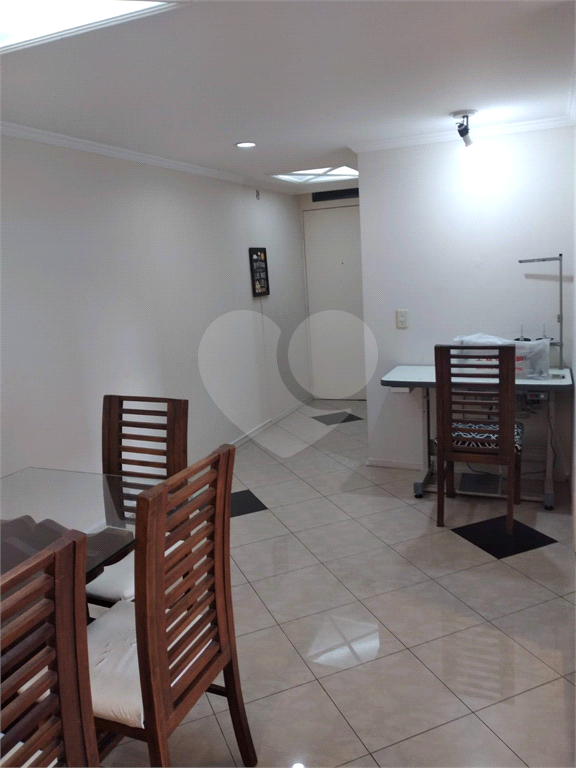 APARTAMENTO em PARQUE BRISTOL
