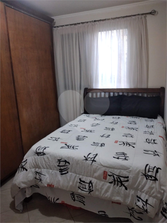 APARTAMENTO em PARQUE BRISTOL