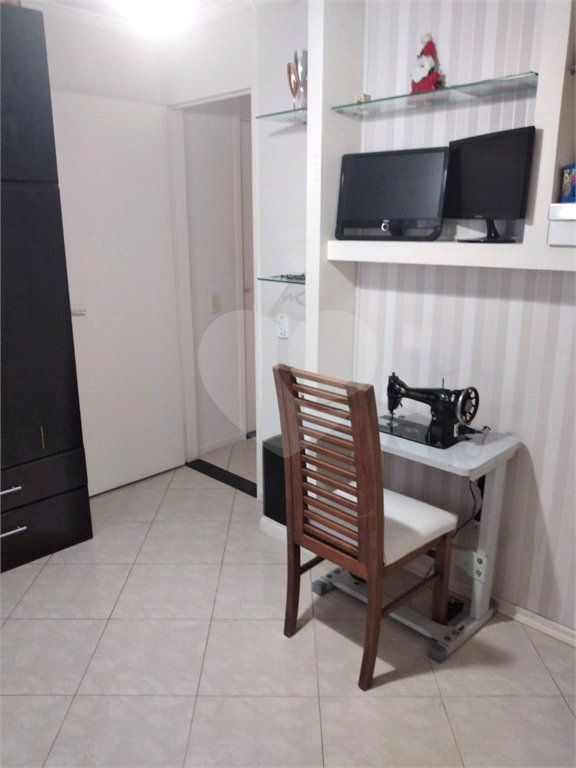 APARTAMENTO em PARQUE BRISTOL