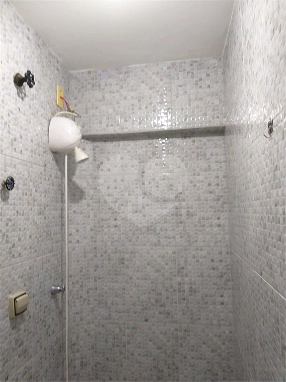 APARTAMENTO em CENTRO