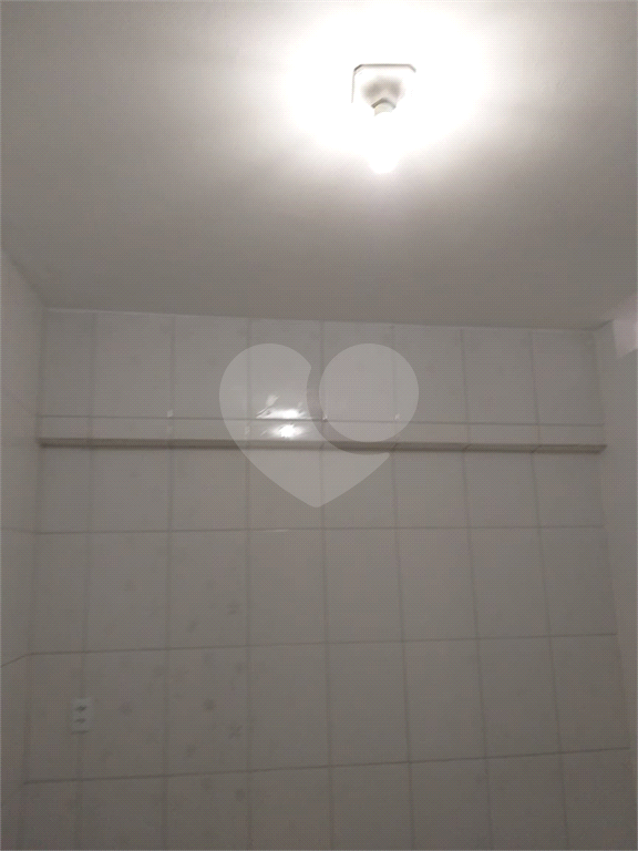 APARTAMENTO em CENTRO
