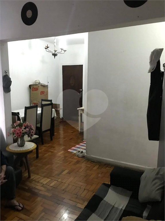 APARTAMENTO em BELA VISTA