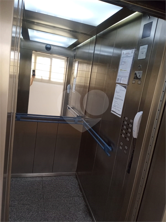 Apartamento  à Venda Bairro Água Fria