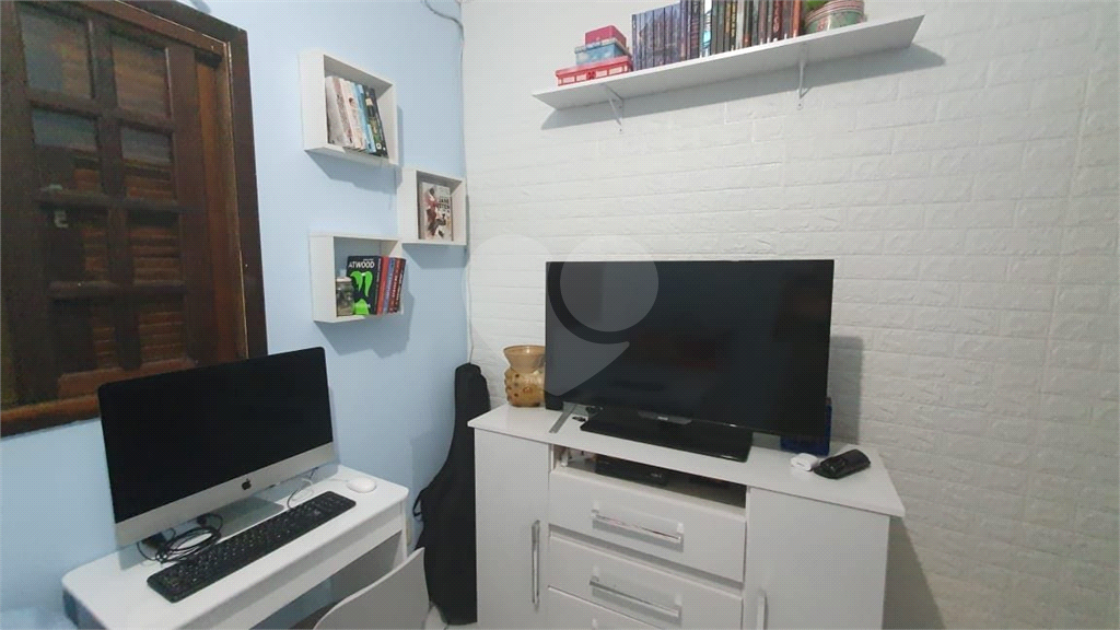 Casa assobradada com 03 dorm com 02 vagas de garagem - Cid, Jardim Cumbica - Guarulhos - SP
