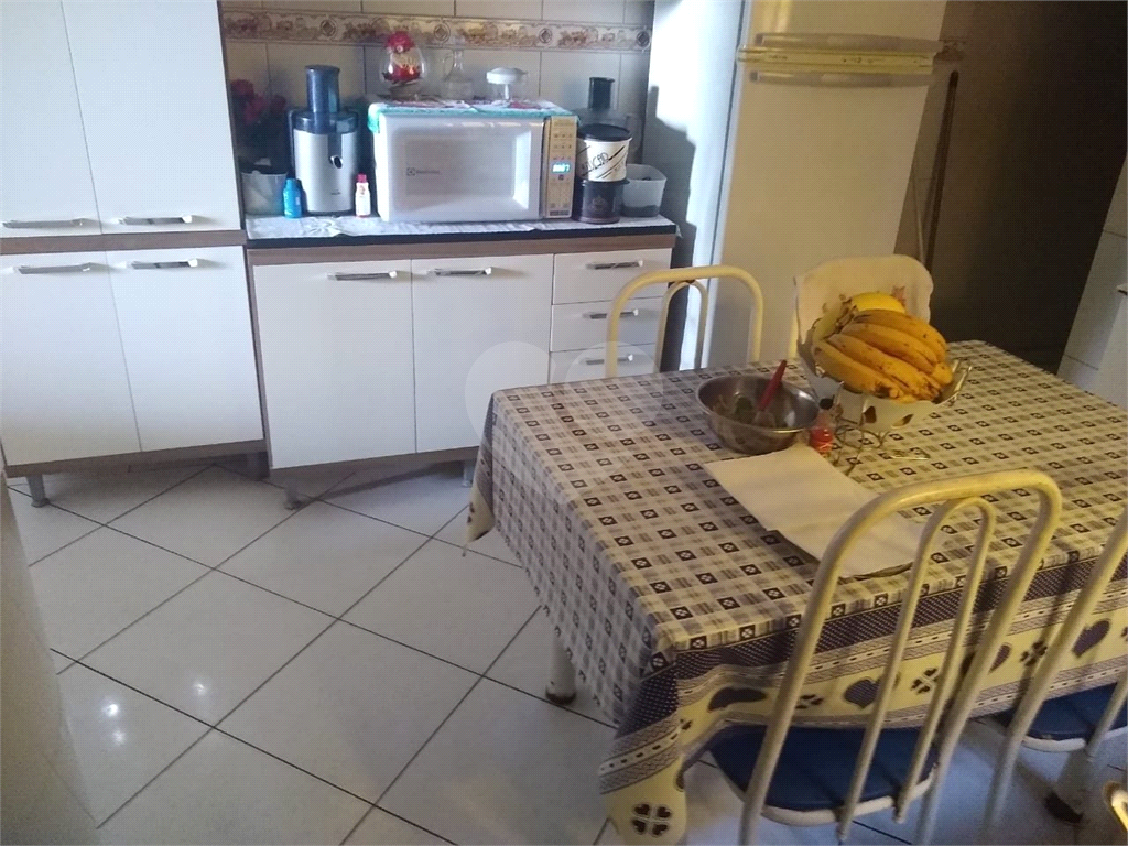 Casa assobradada com 03 dorm com 02 vagas de garagem - Cid, Jardim Cumbica - Guarulhos - SP